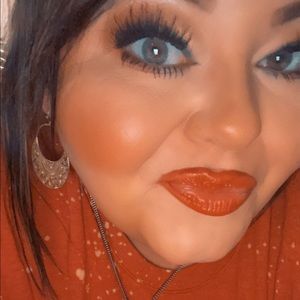 Meet your Posher, Christina